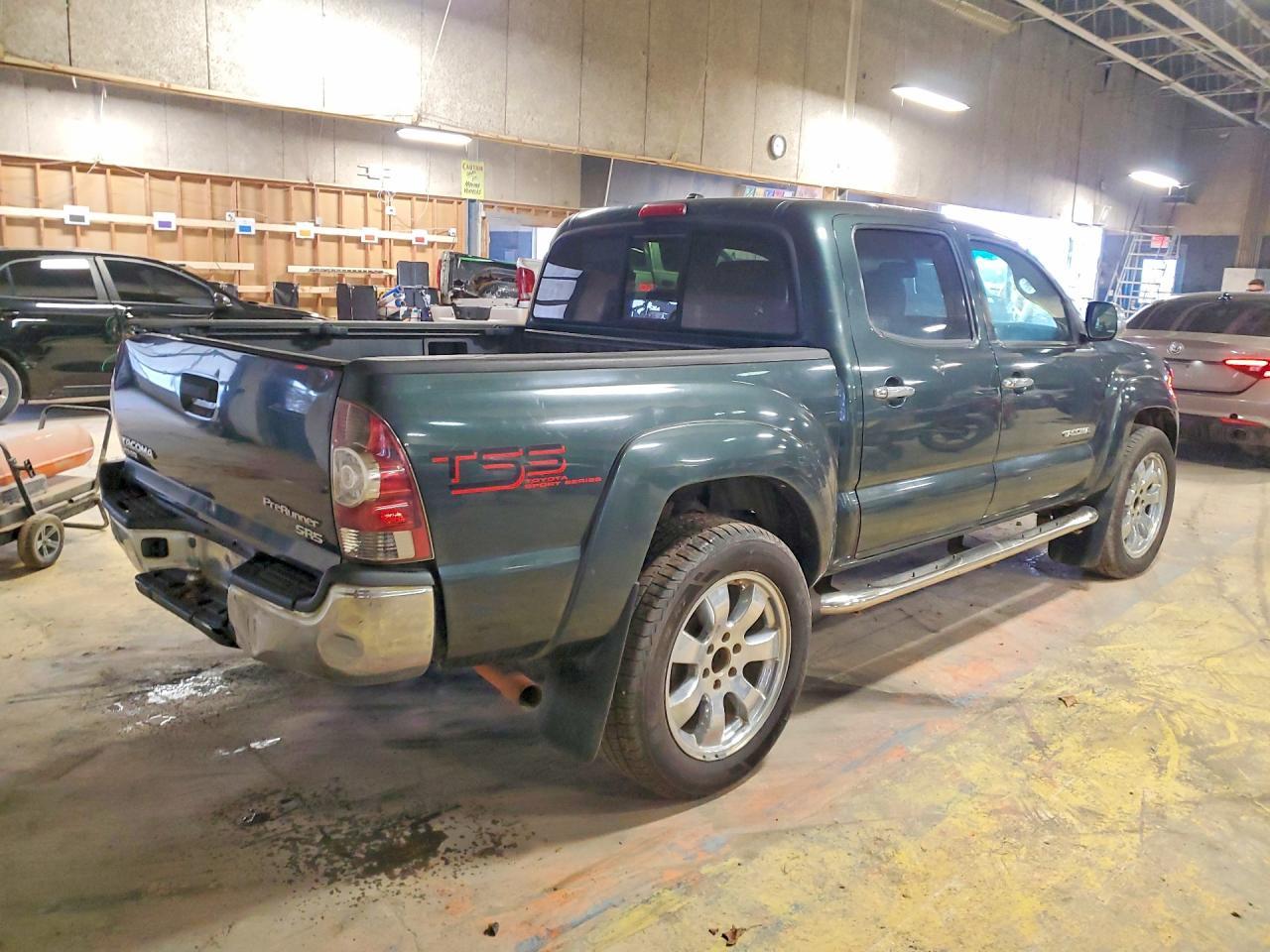 2011 TOYOTA TACOMA