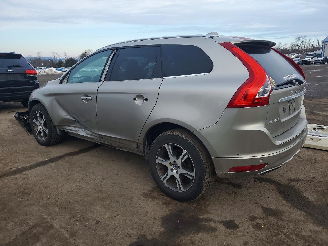 2015 VOLVO XC60