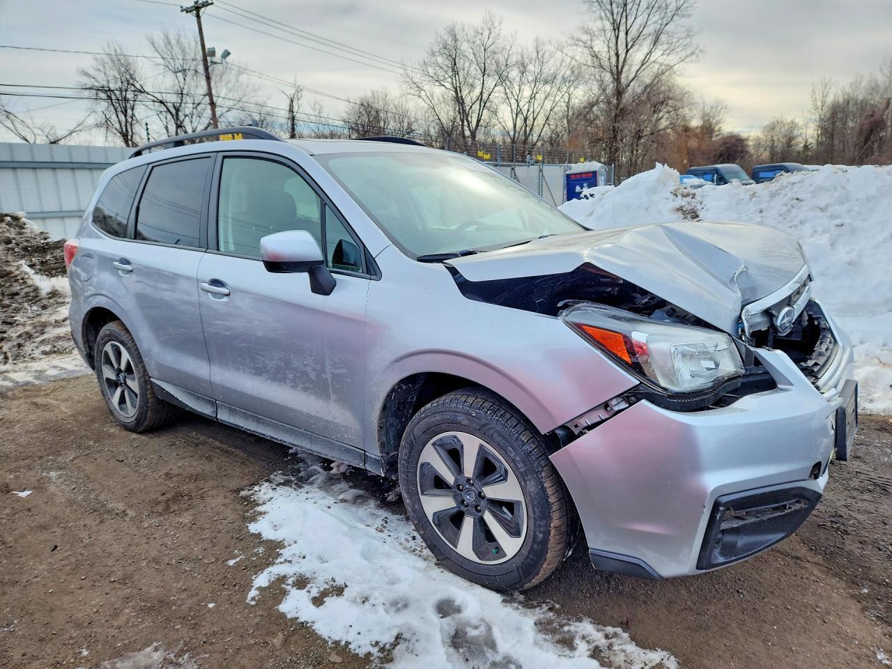 2017 SUBARU FORESTER