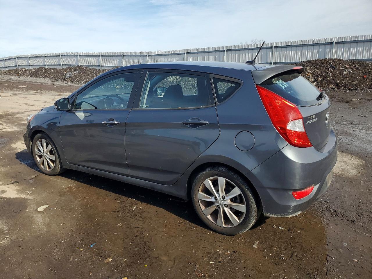2013 HYUNDAI ACCENT