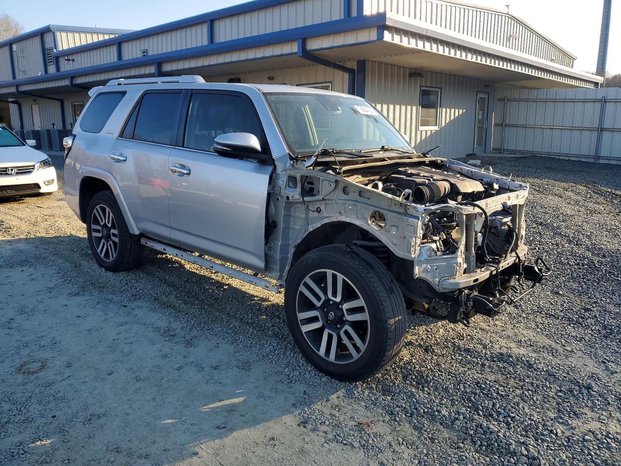 2022 TOYOTA 4Runner