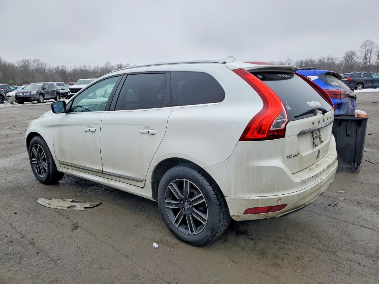 2016 VOLVO XC60