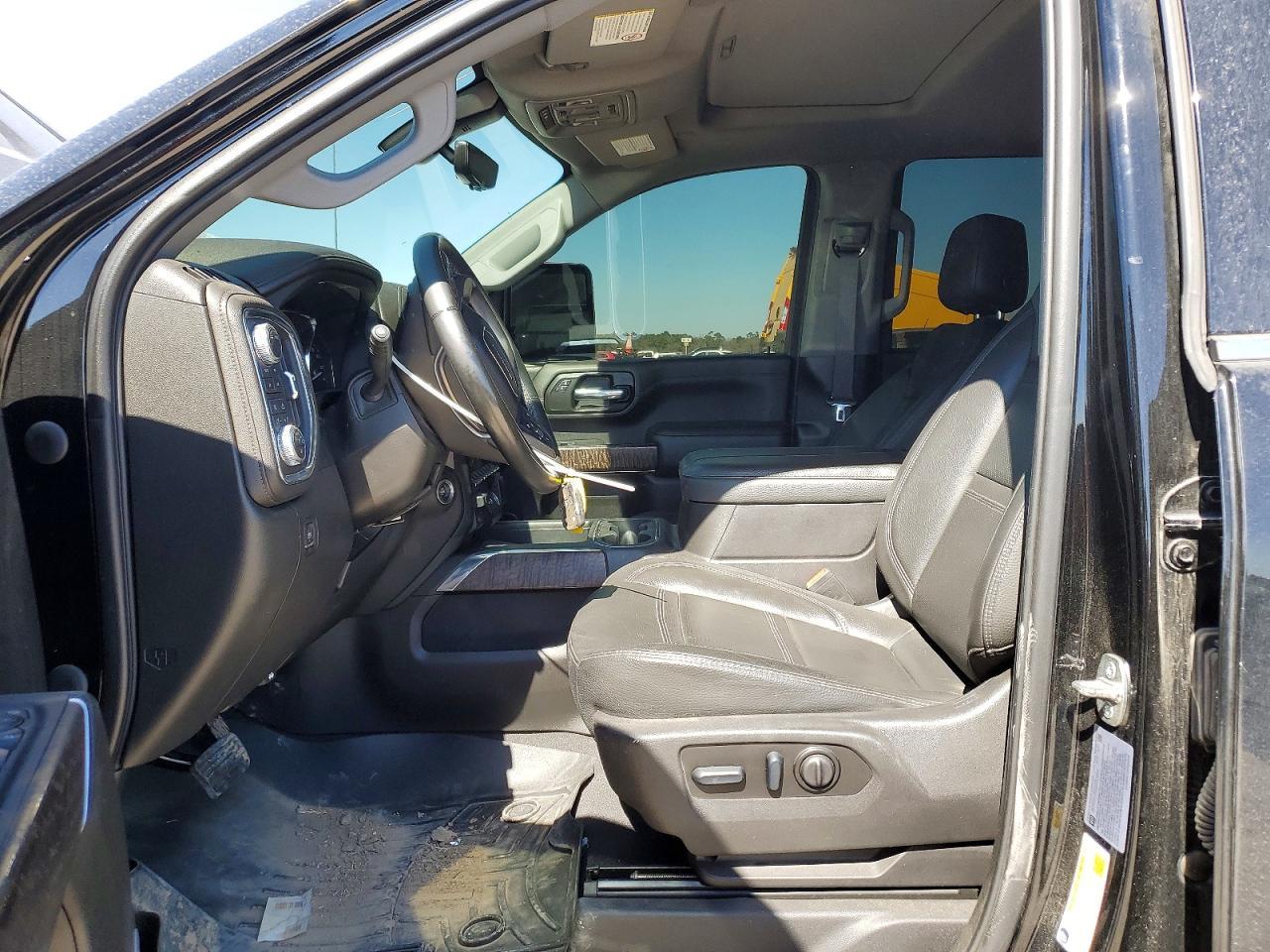 2023 GMC Sierra