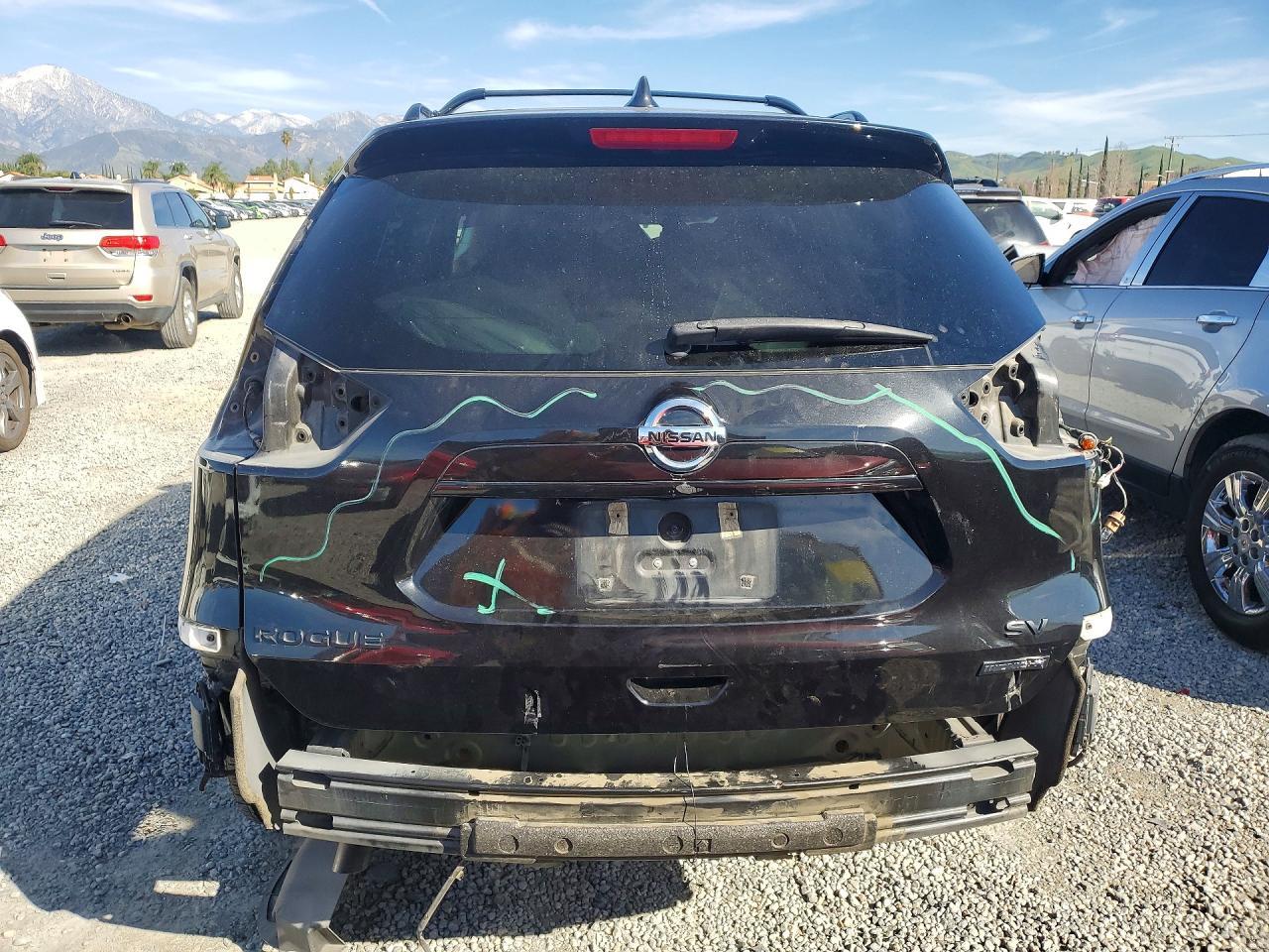 2018 NISSAN ROGUE