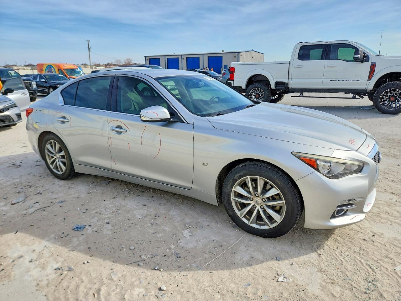 2015 INFINITI Q50