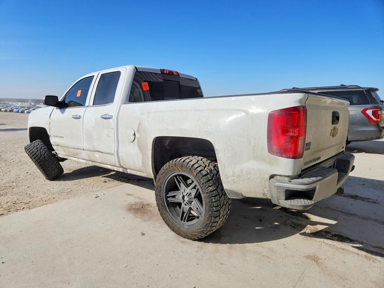 2018 CHEVROLET Silverado