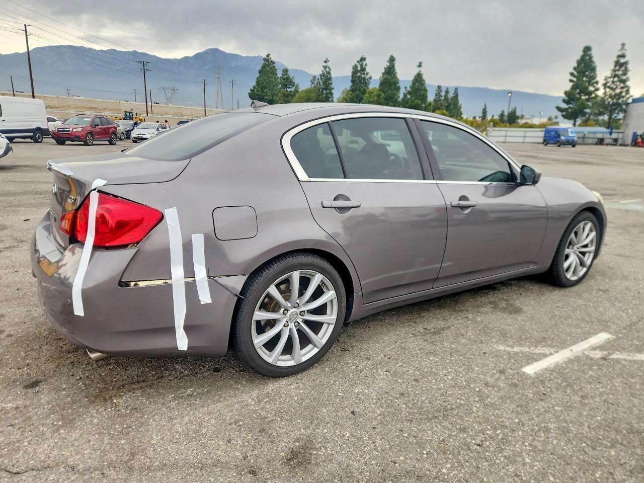 2012 INFINITI G37