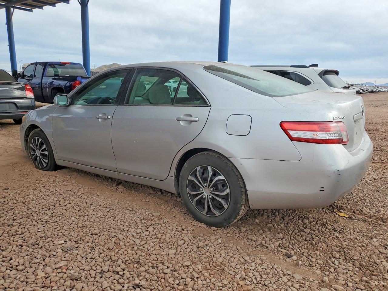 2010 TOYOTA CAMRY