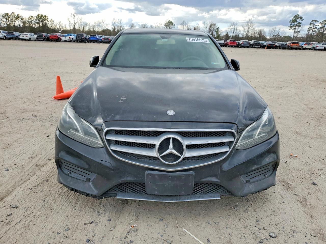 2014 MERCEDES-BENZ E-Class