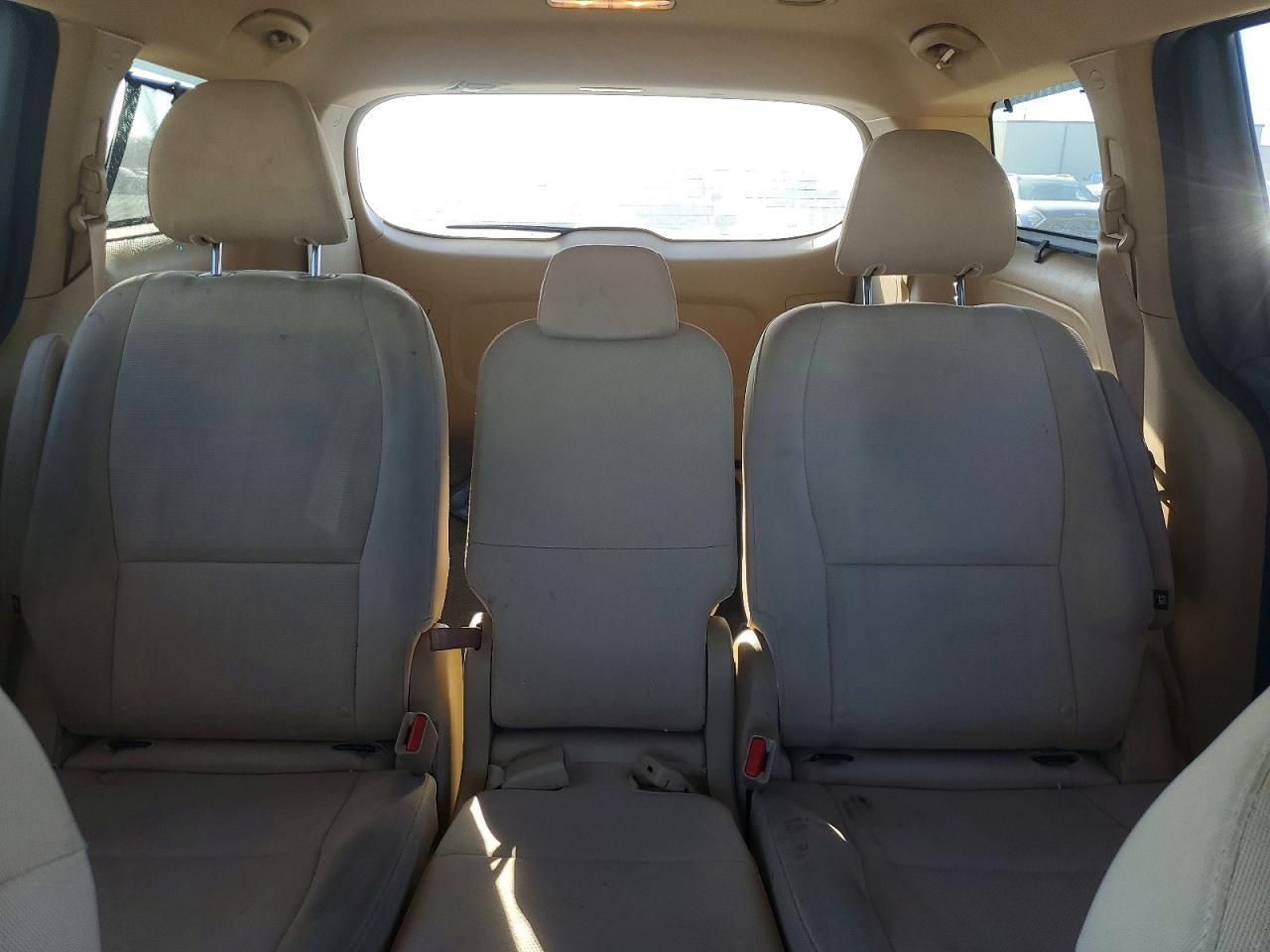 2015 KIA SEDONA