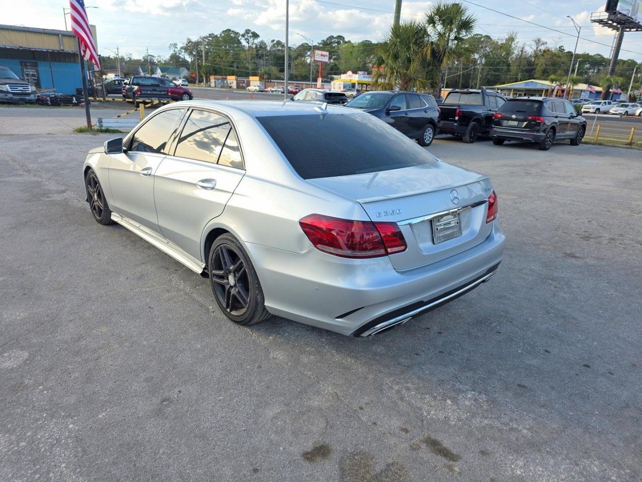 2014 MERCEDES-BENZ E-Class