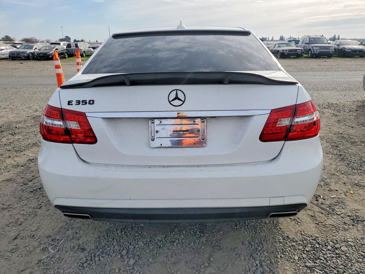 2013 MERCEDES-BENZ E-Class