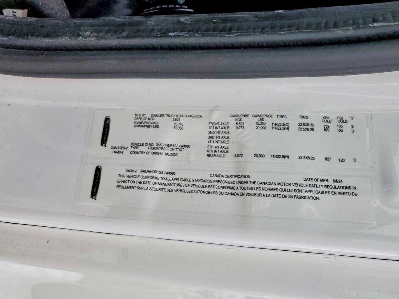 2025 FREIGHTLINER CASCADIA 126
