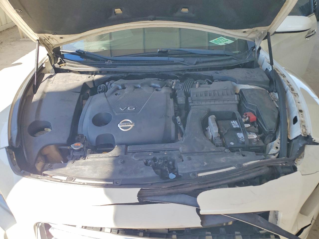 2014 NISSAN Maxima