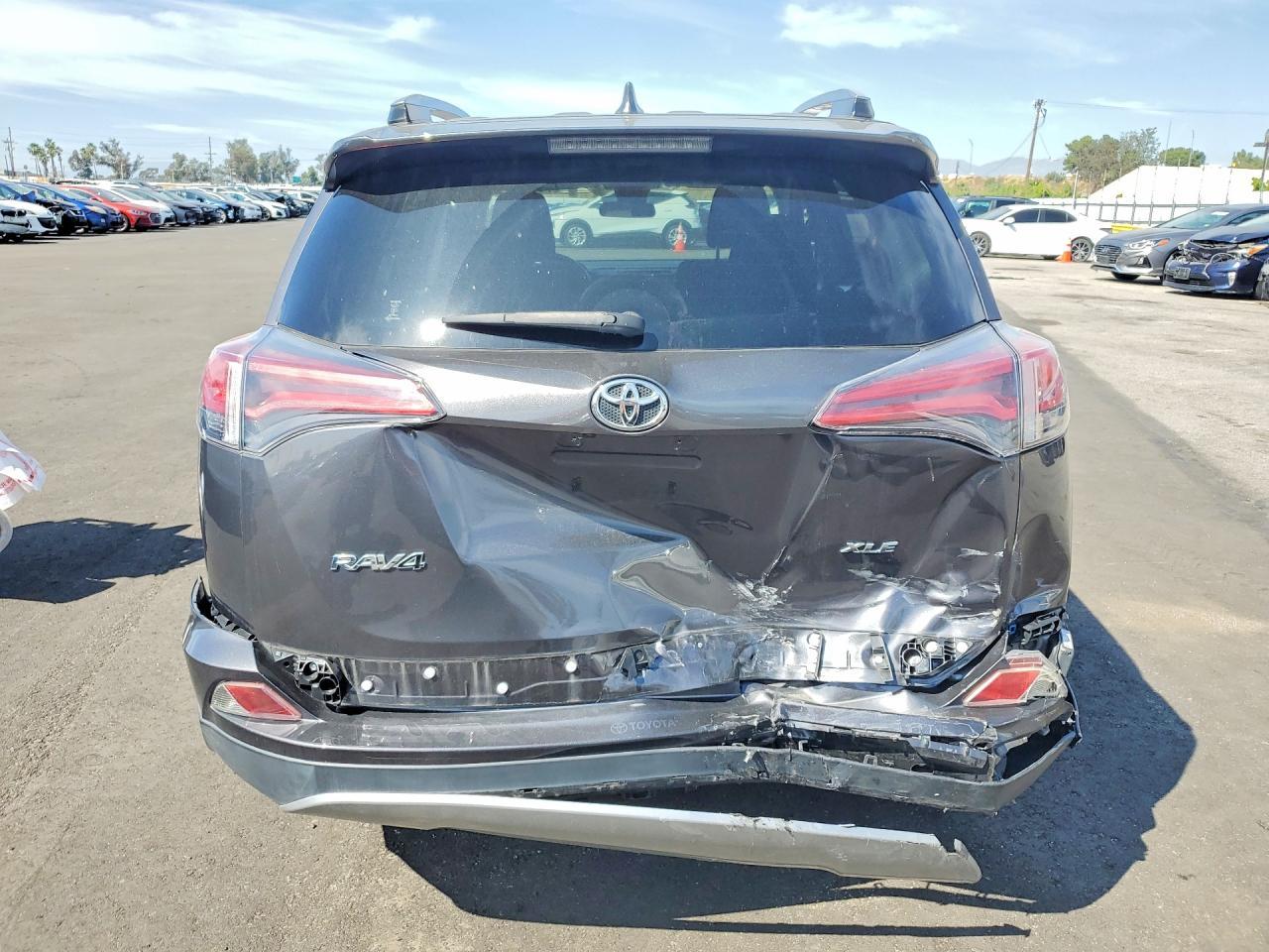 2018 TOYOTA RAV4