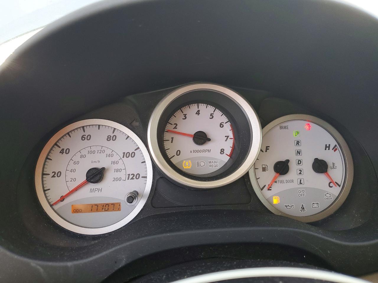 2004 TOYOTA RAV4