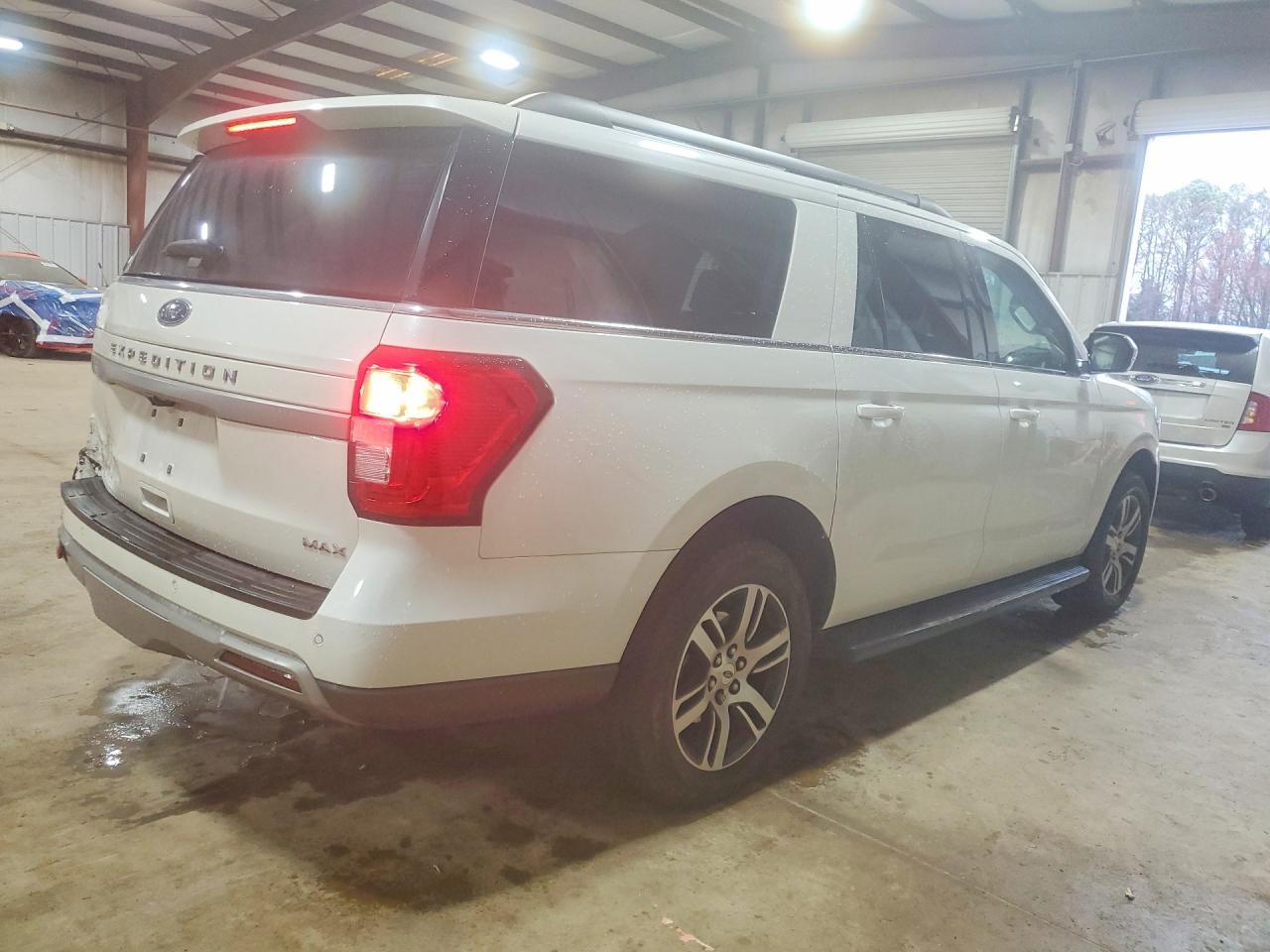 2024 FORD Expedition