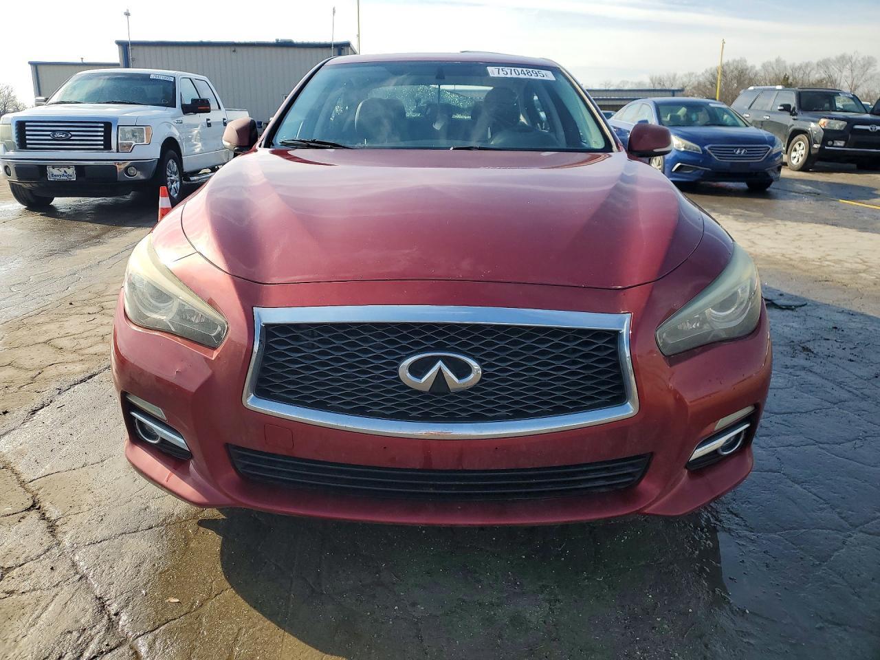 2014 INFINITI Q50