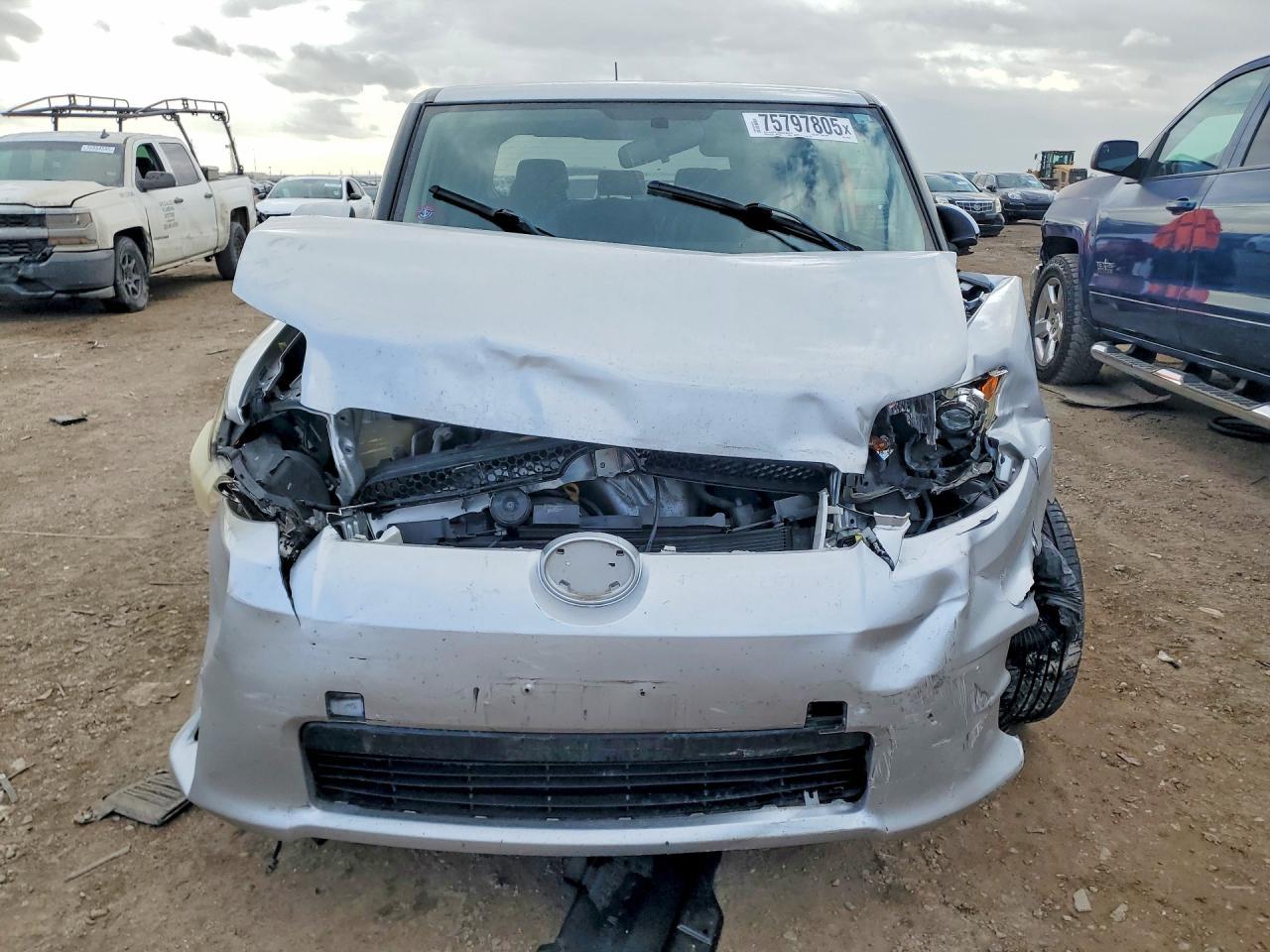 2014 TOYOTA SCION