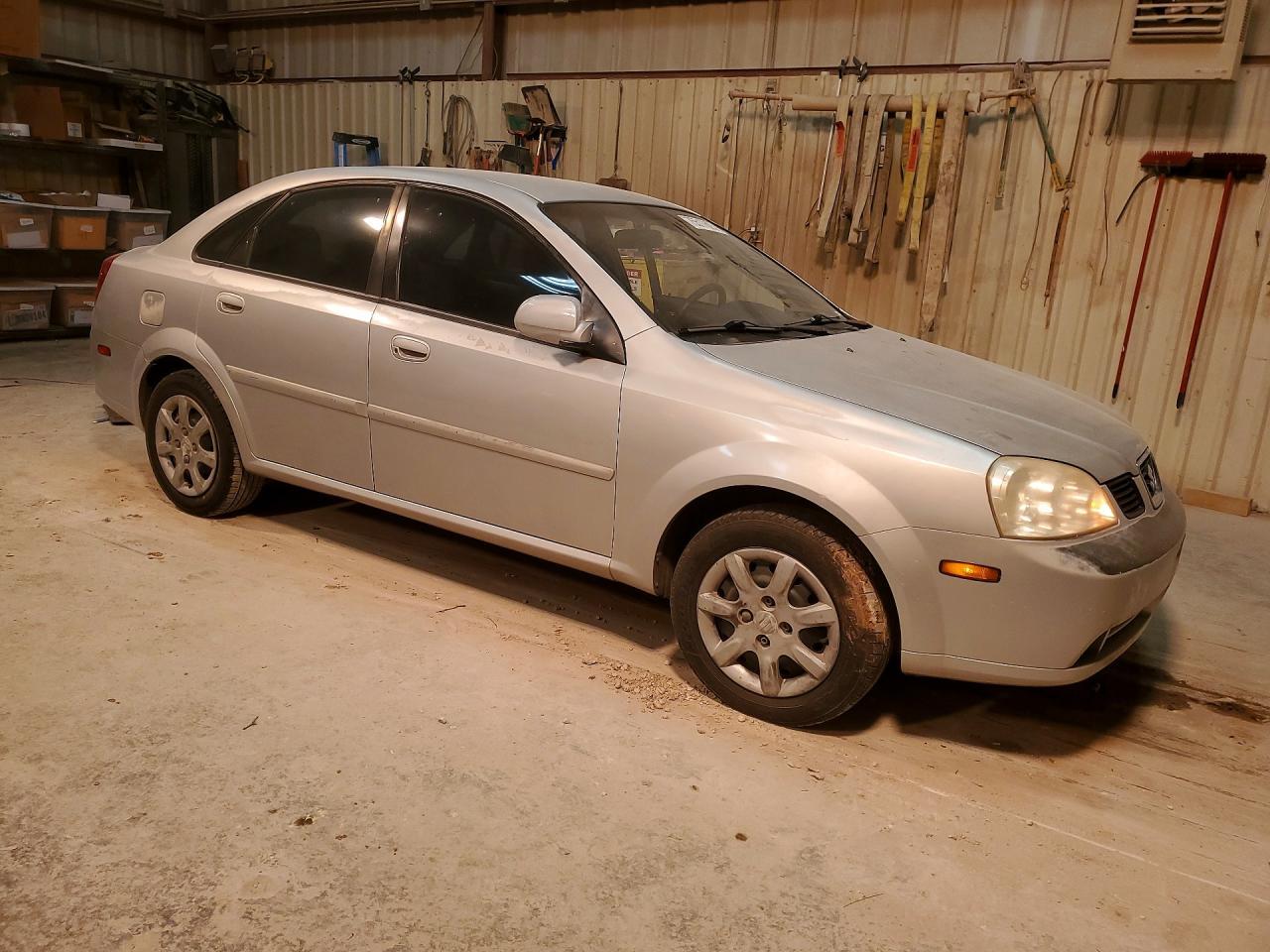 2004 SUZUKI Forenza