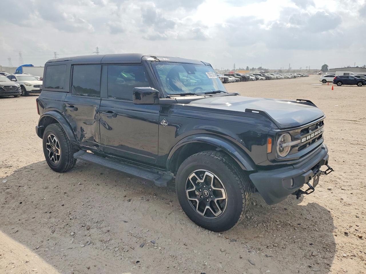 2024 FORD Bronco