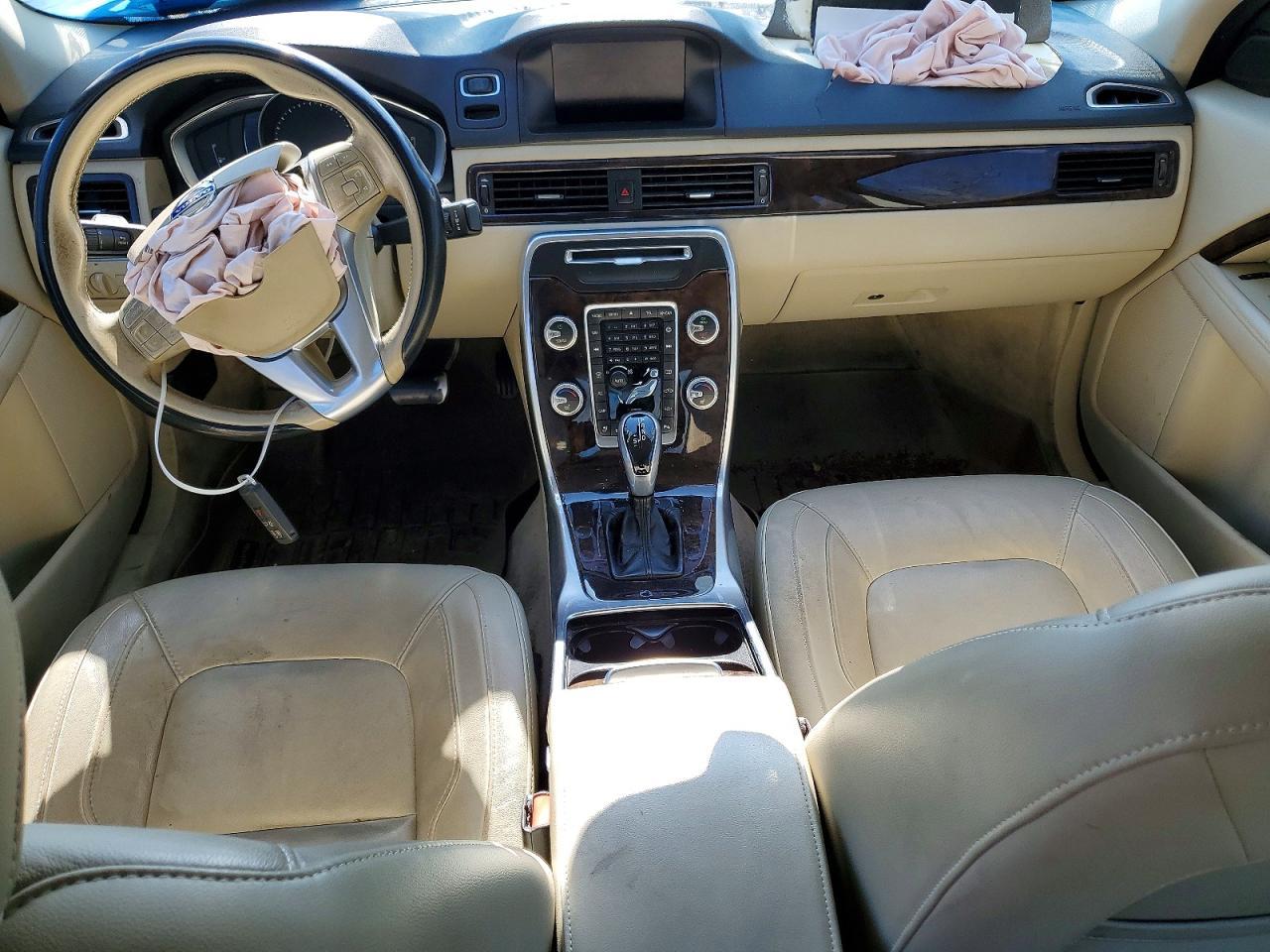2015 VOLVO S80