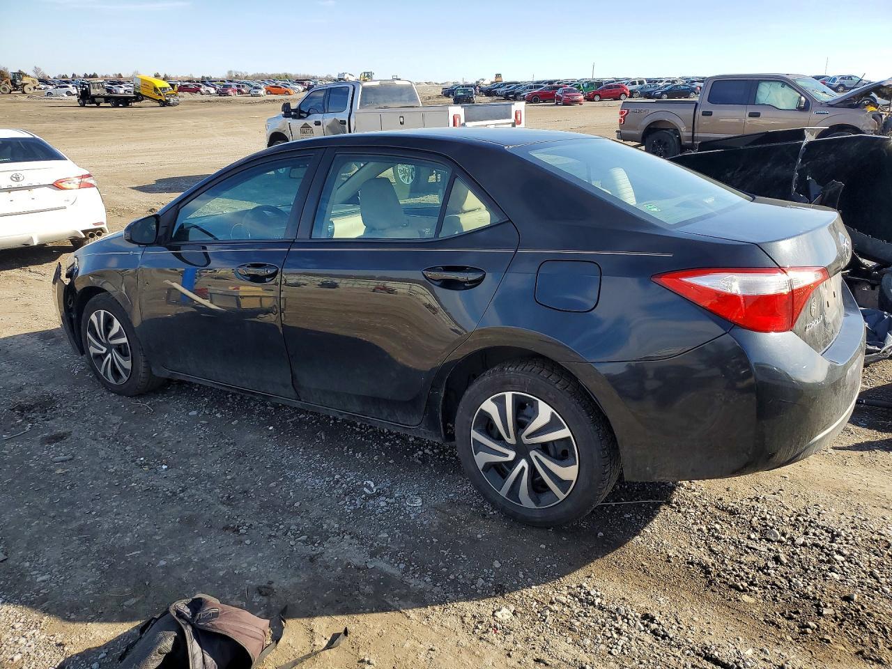 2015 TOYOTA COROLLA