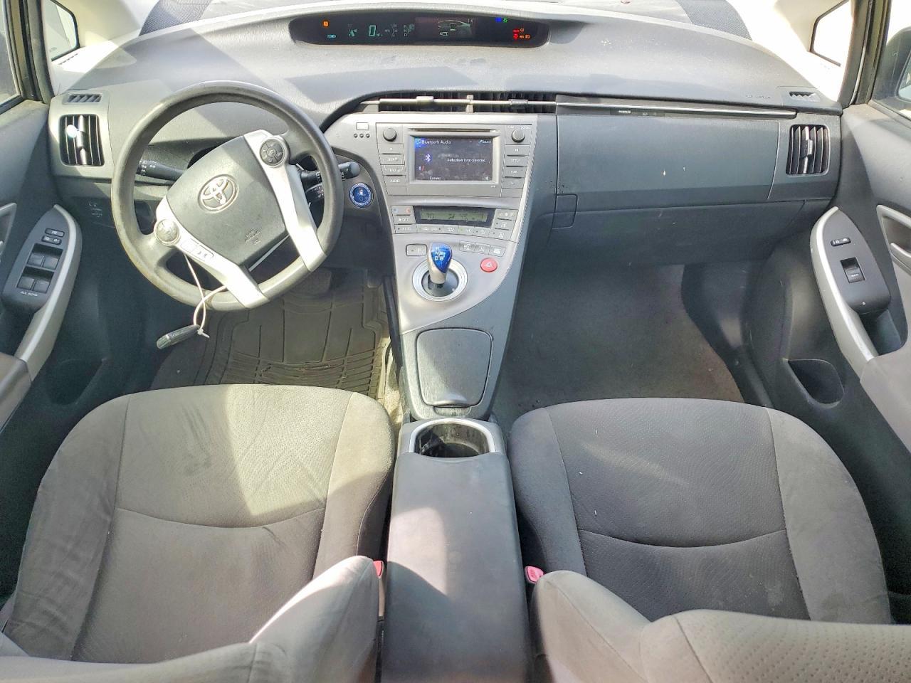 2012 TOYOTA PRIUS