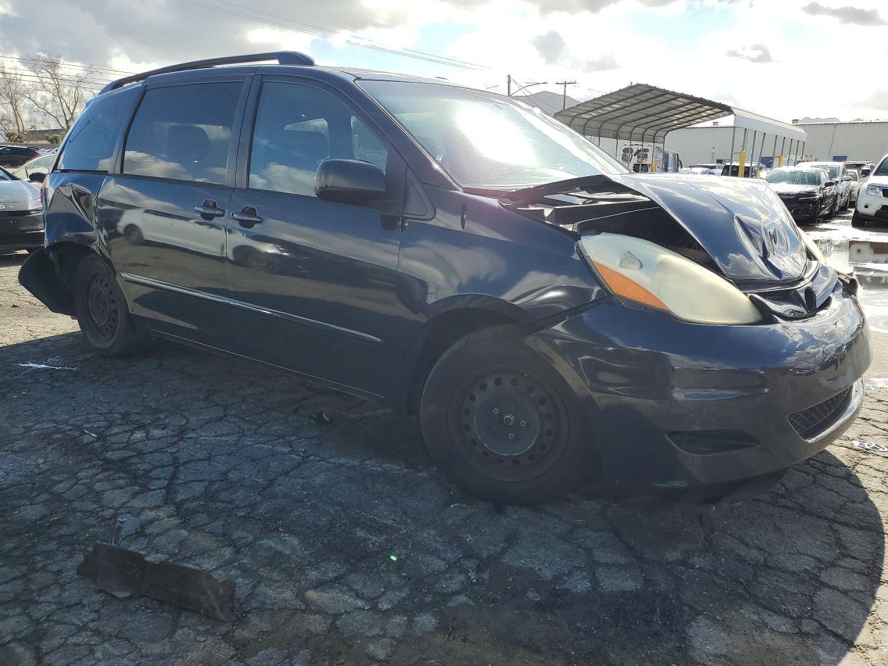2007 TOYOTA SIENNA