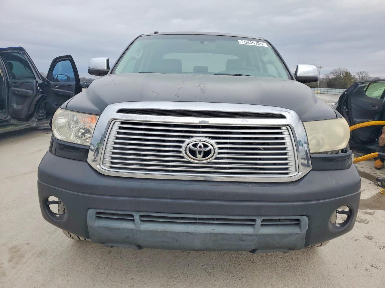 2012 TOYOTA TUNDRA