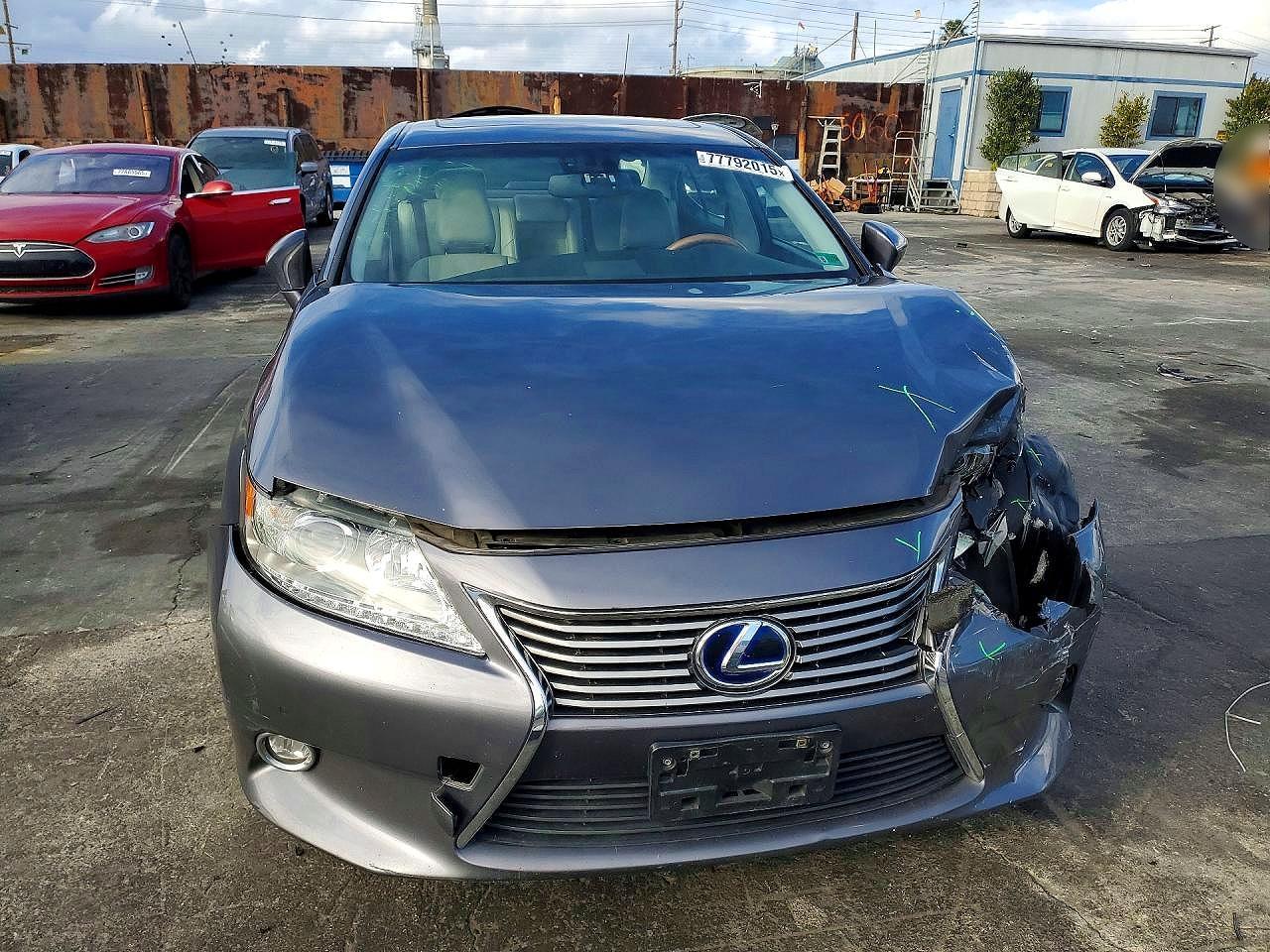 2015 LEXUS ES 300H