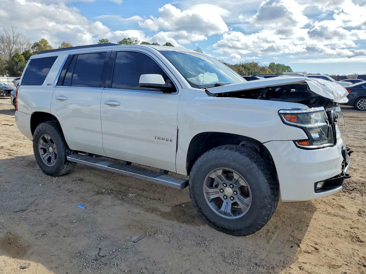2016 CHEVROLET Tahoe