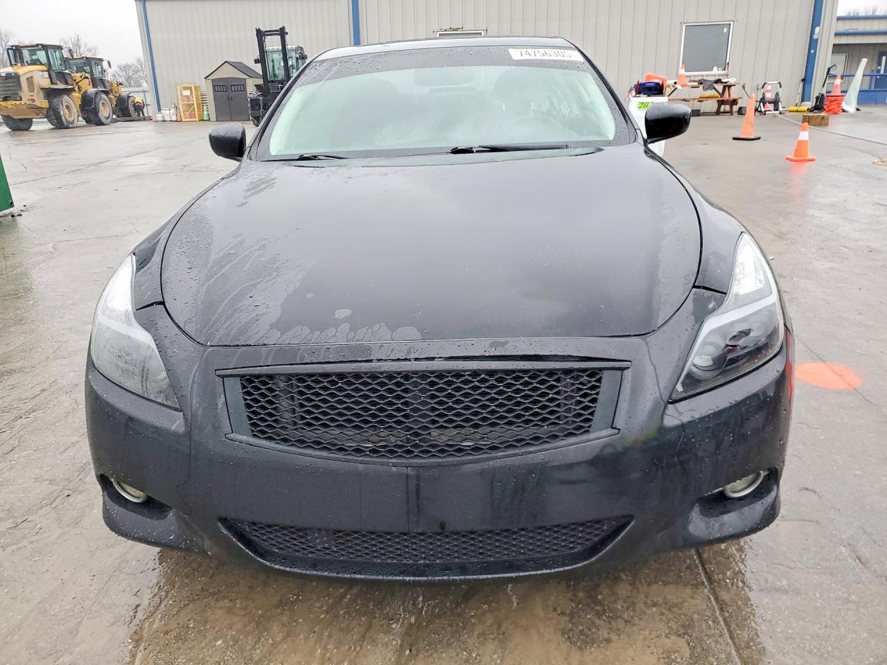 2011 INFINITI G37