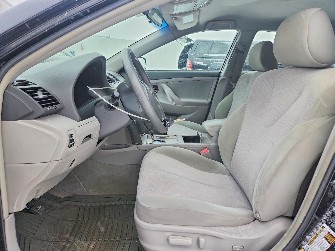 2011 TOYOTA CAMRY