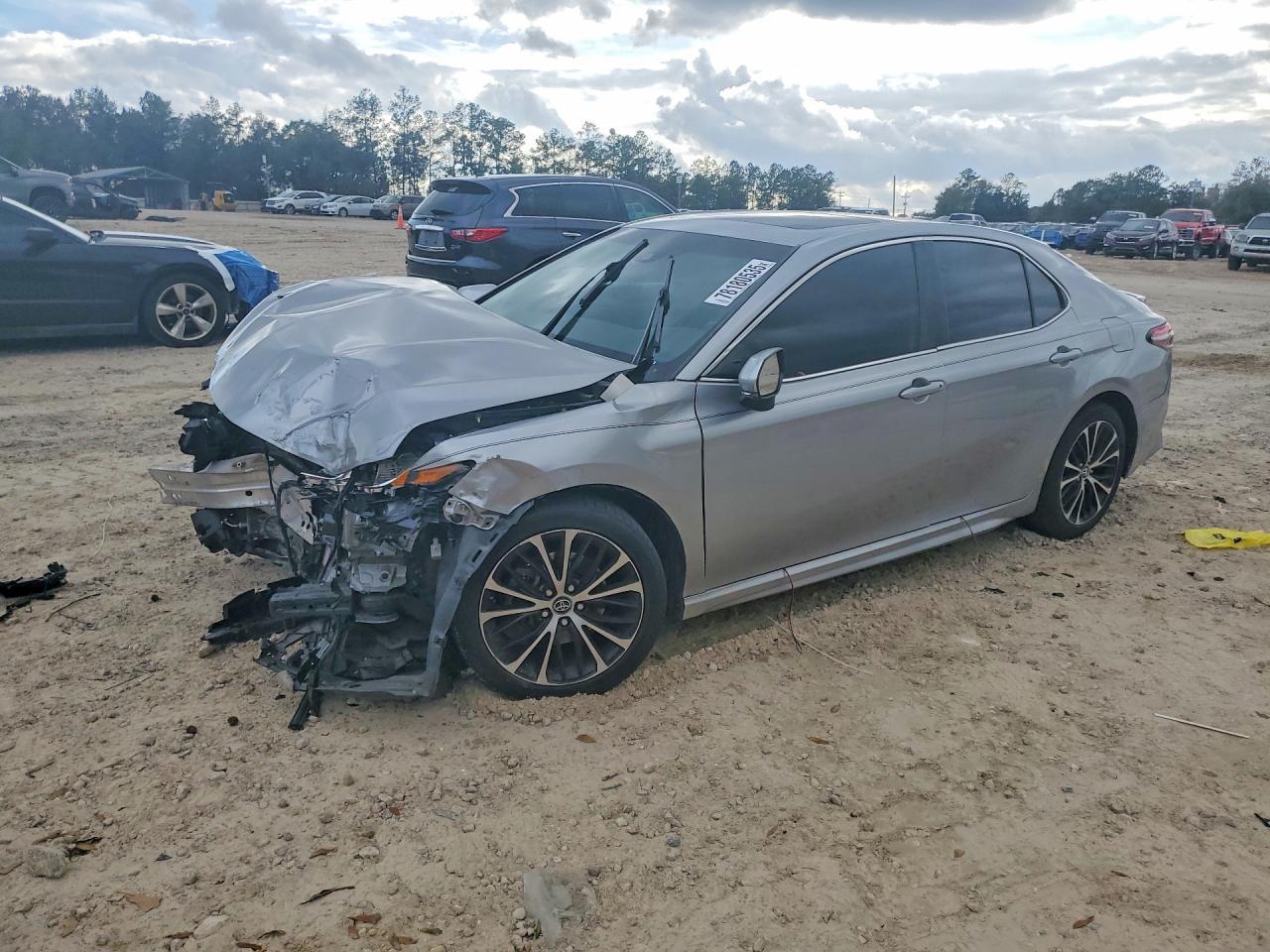 2019 TOYOTA CAMRY