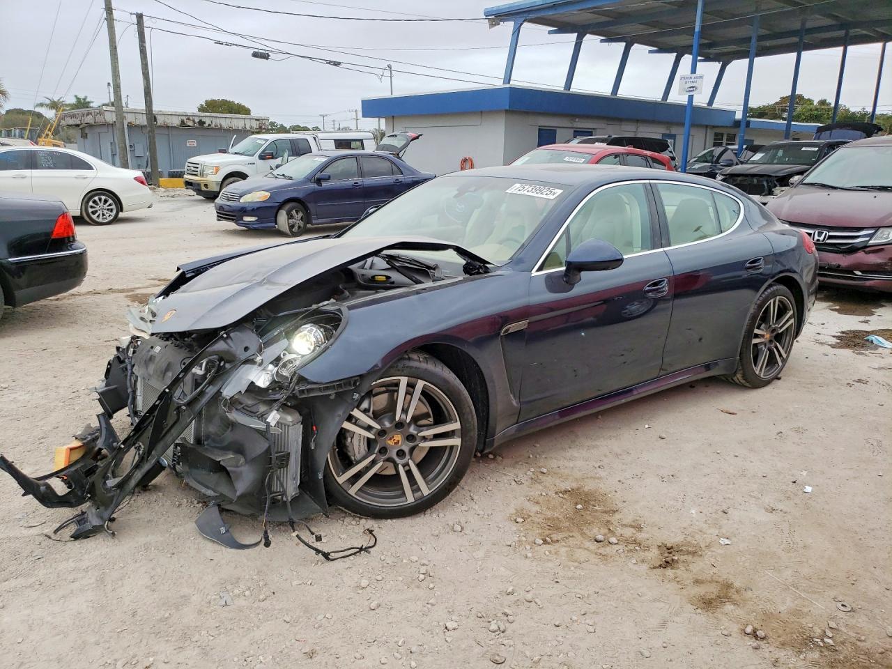 2014 PORSCHE Panamera