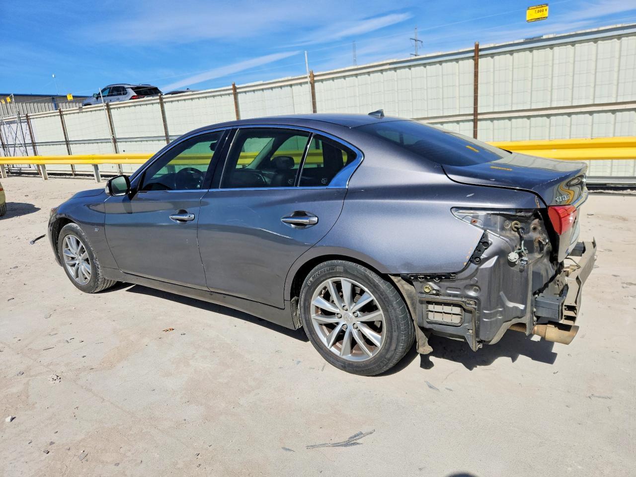 2015 INFINITI Uk