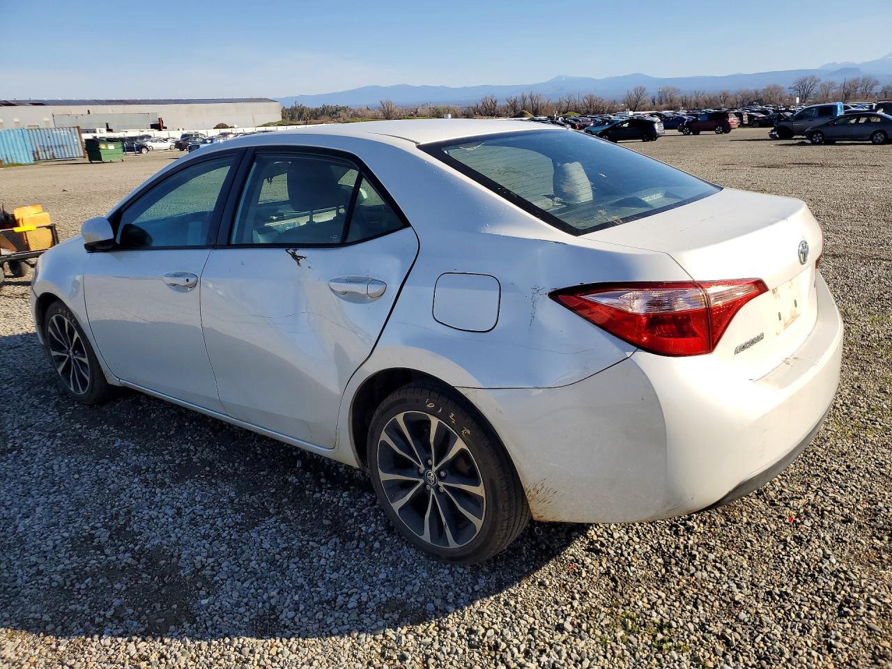 2017 TOYOTA COROLLA