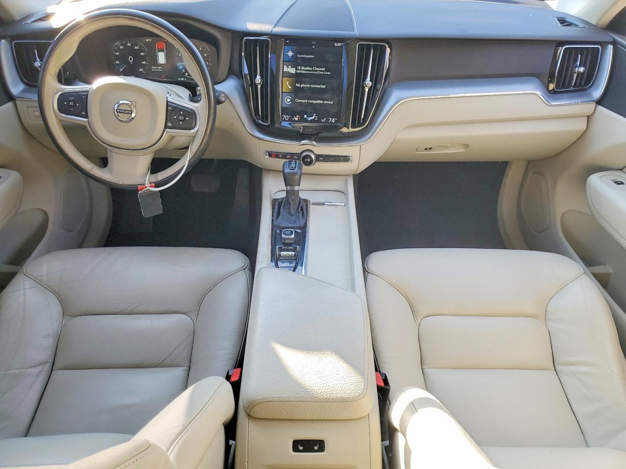 2018 VOLVO XC60