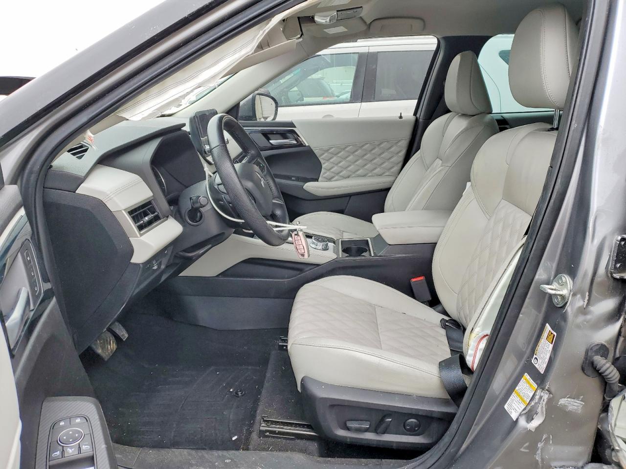 2022 MITSUBISHI outlander