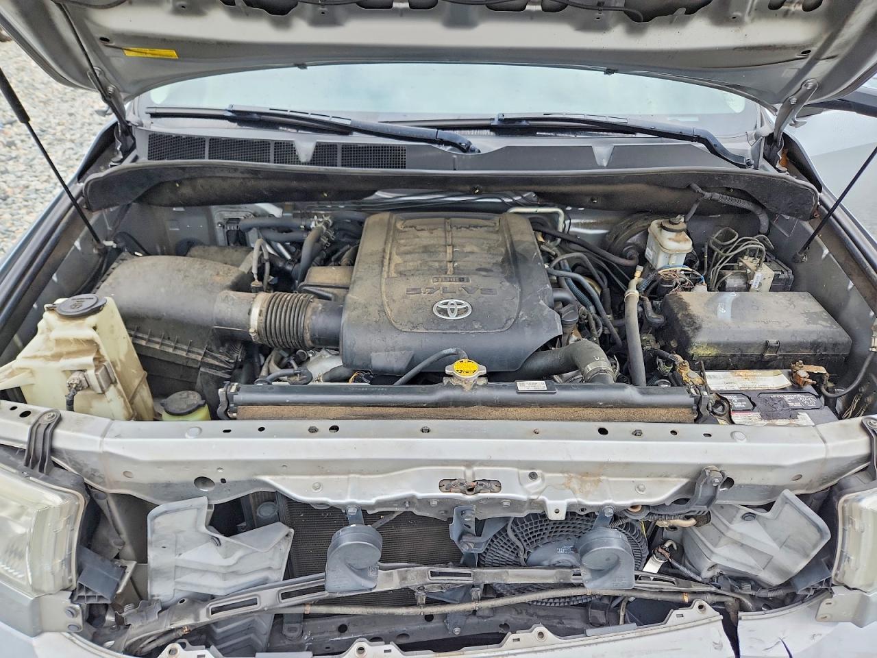 2016 TOYOTA Sequoia