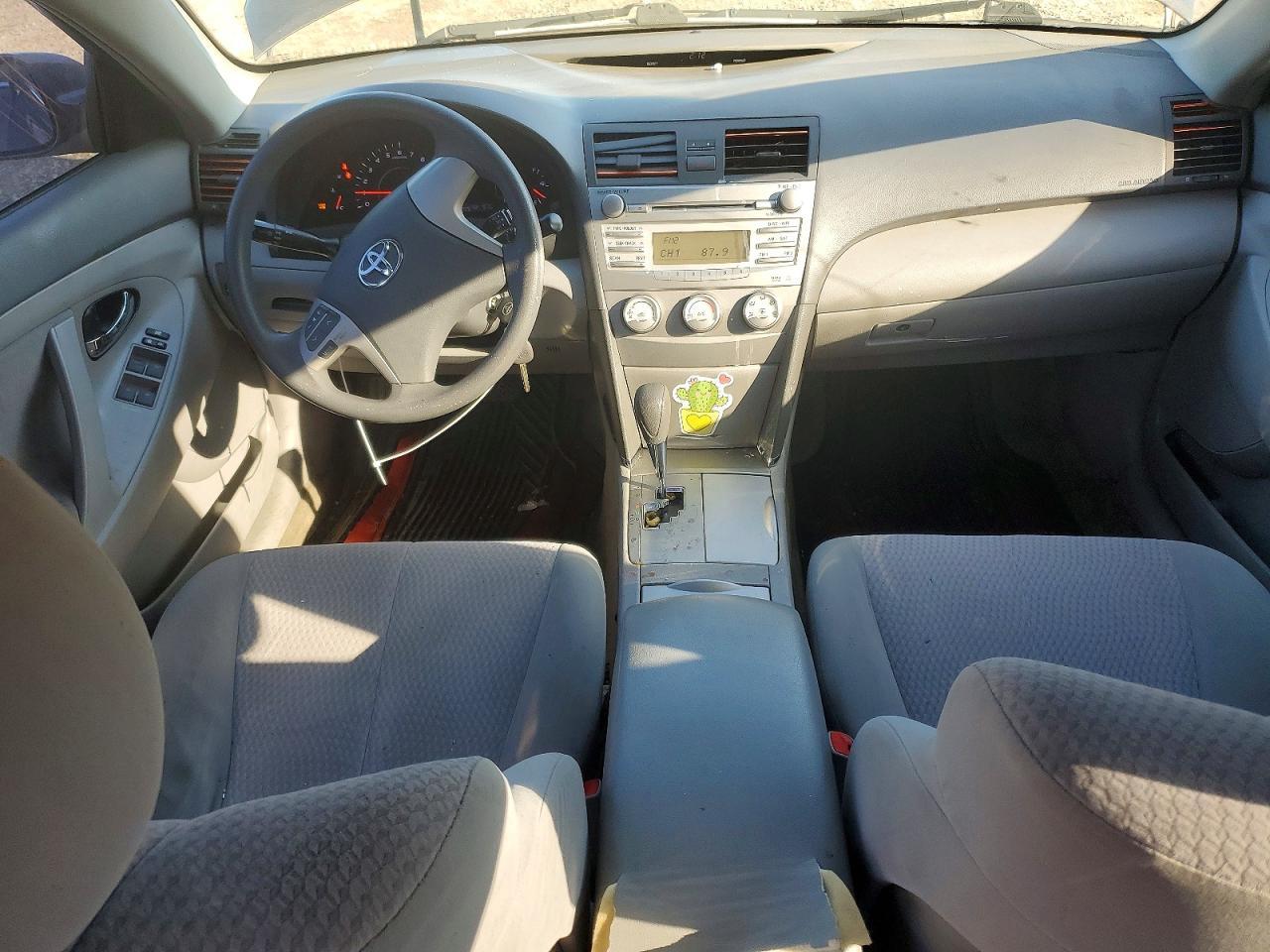 2011 TOYOTA CAMRY
