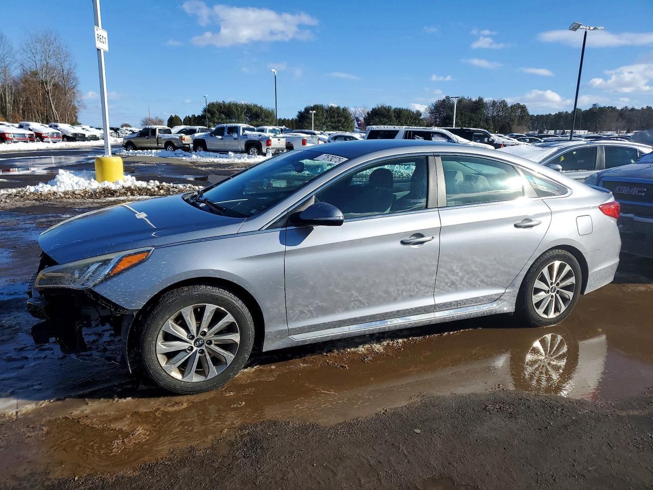 2016 HYUNDAI SONATA