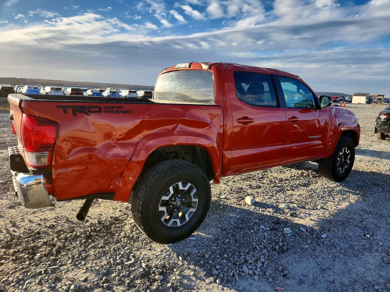 2016 TOYOTA TACOMA