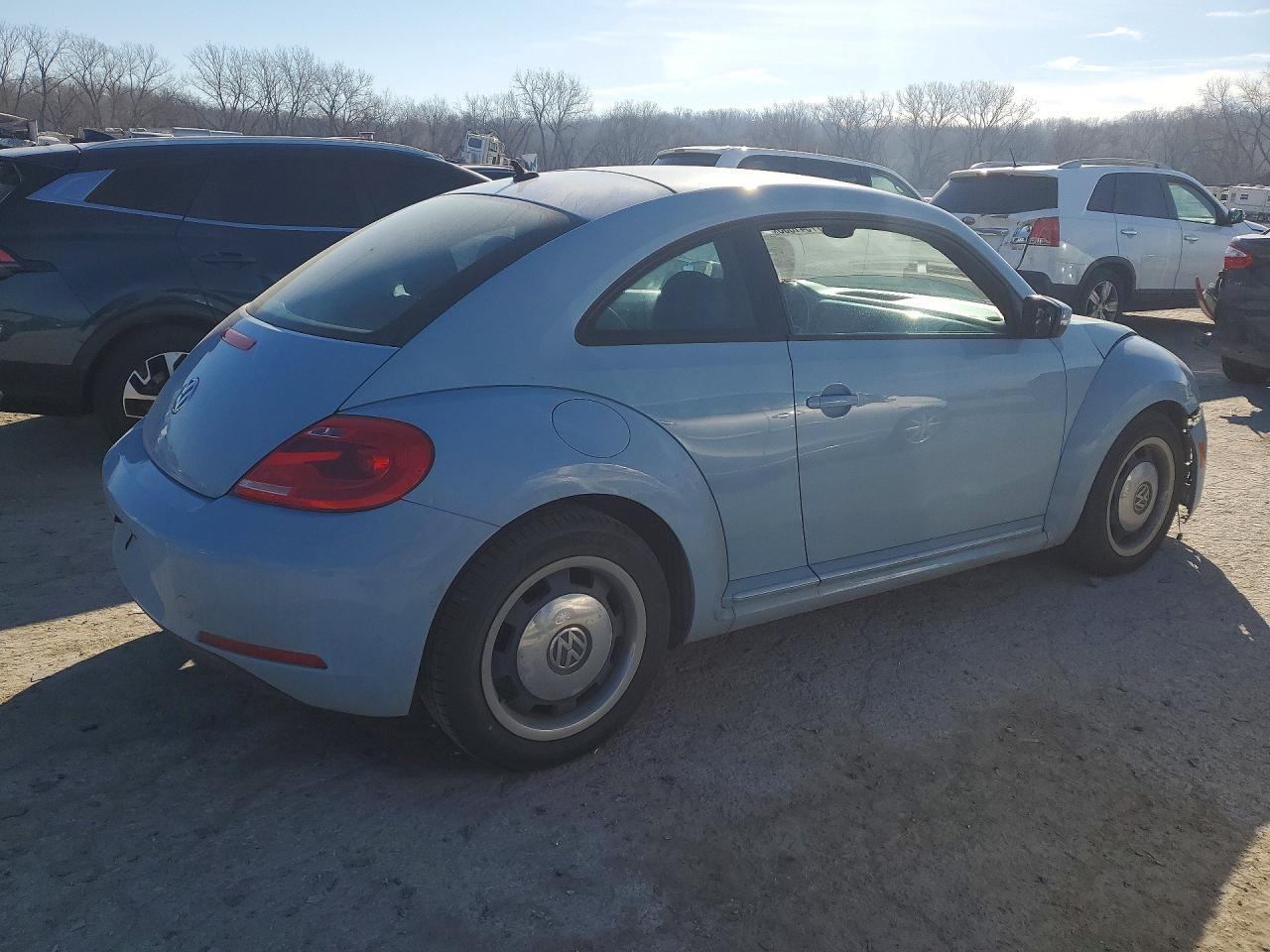 2012 VOLKSWAGEN Beetle