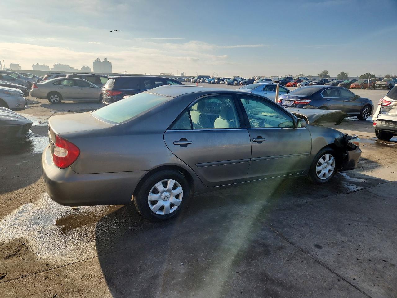 2004 TOYOTA CAMRY