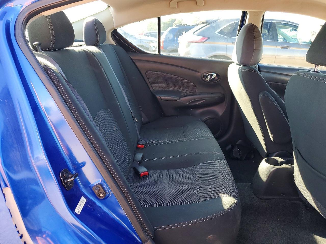 2017 NISSAN VERSA
