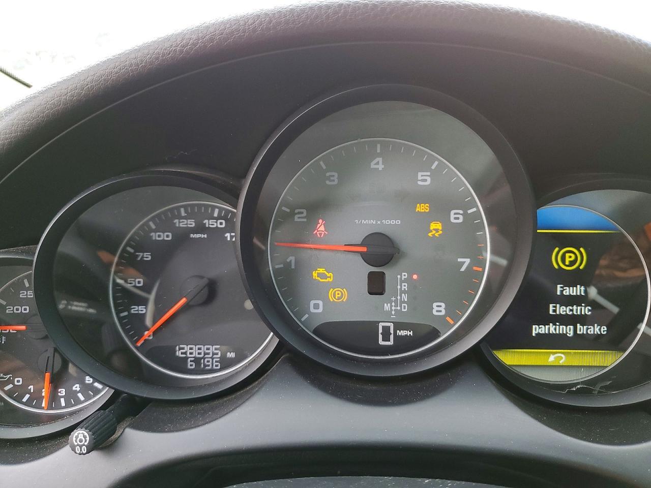 2013 PORSCHE CAYENNE