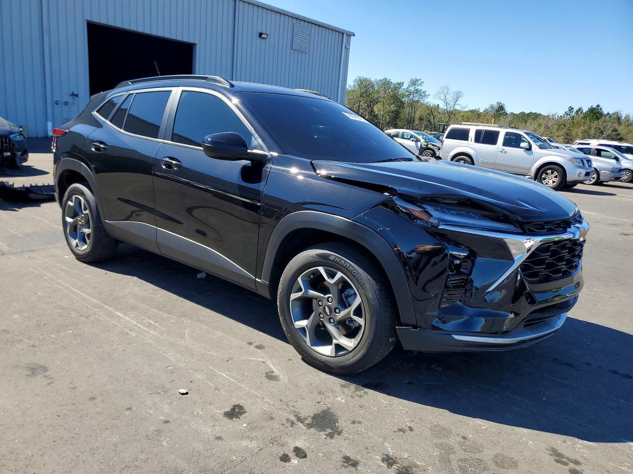 2025 CHEVROLET TRAX