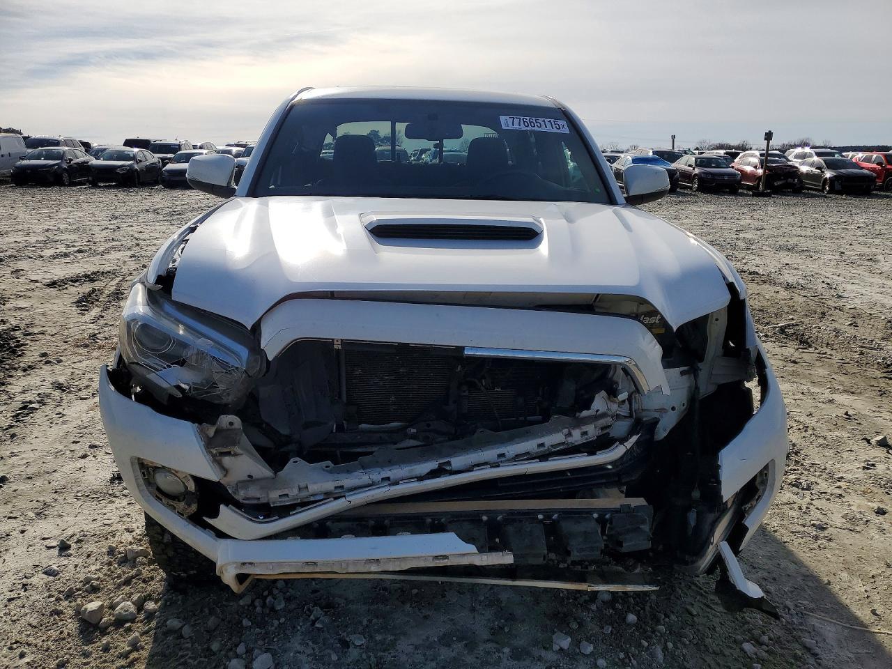 2016 TOYOTA TACOMA